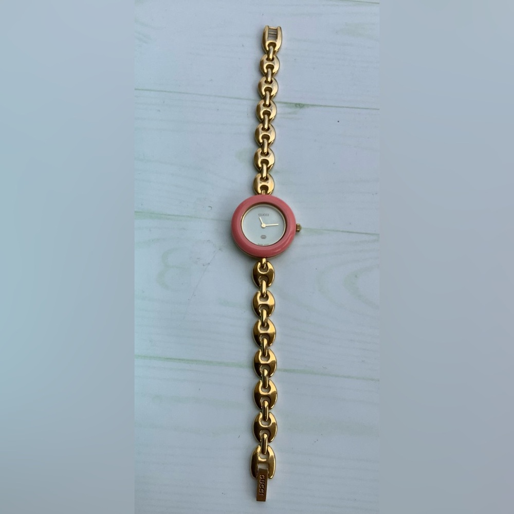 Dressy GUCCI Chain Bracelet Watch with colorful bezels🌺🌼🌸 - Picture 8 of 10